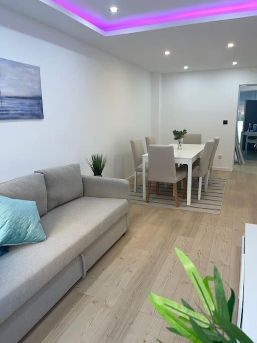 Lovely 2 Bedroom Apartment In South Lisbon Barreiro  Εξωτερικό φωτογραφία