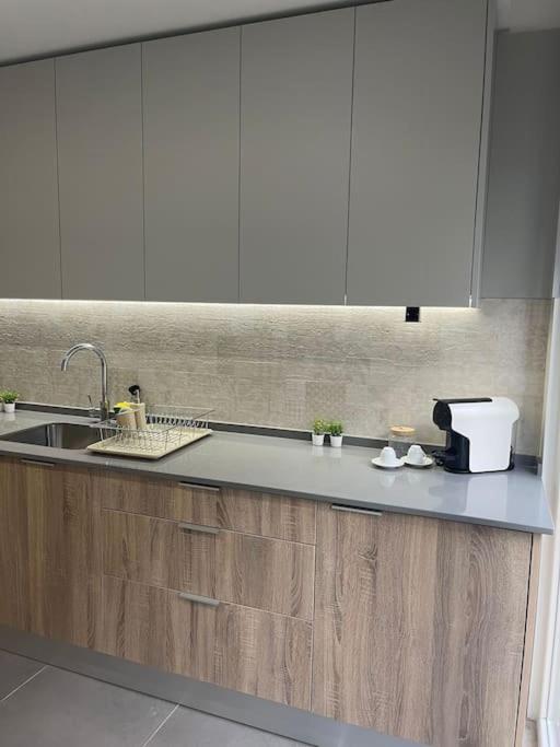 Lovely 2 Bedroom Apartment In South Lisbon Barreiro  Εξωτερικό φωτογραφία